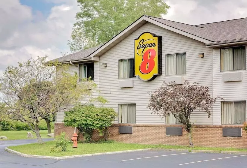 모텔 Super 8 By Wyndham Mentor/cleveland Area