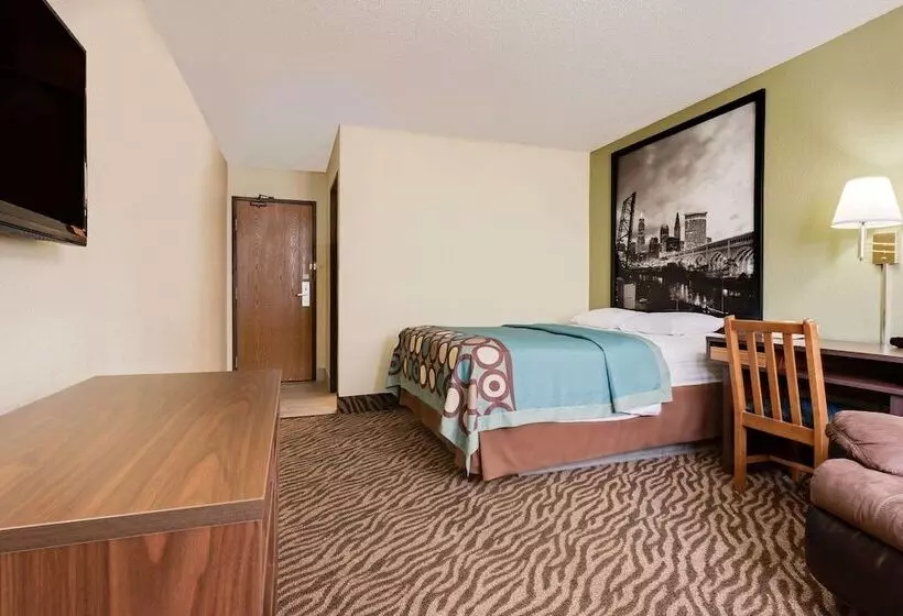 모텔 Super 8 By Wyndham Mentor/cleveland Area