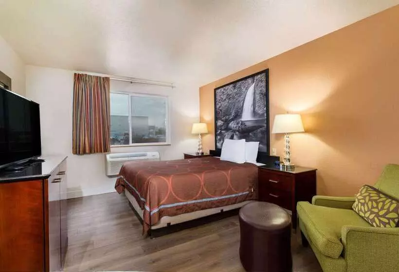 모텔 Super 8 By Wyndham The Dalles Or