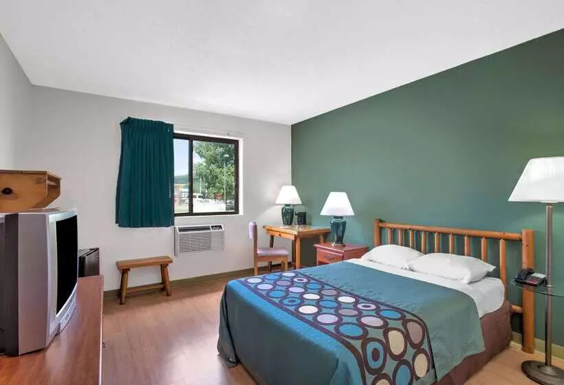 Motel Super 8 By Wyndham Ticonderoga