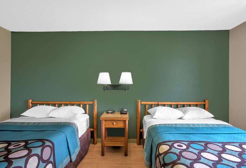 מוטל Super 8 By Wyndham Ticonderoga