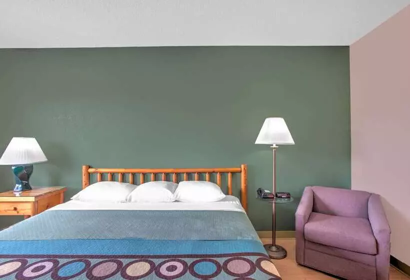 Motel Super 8 By Wyndham Ticonderoga