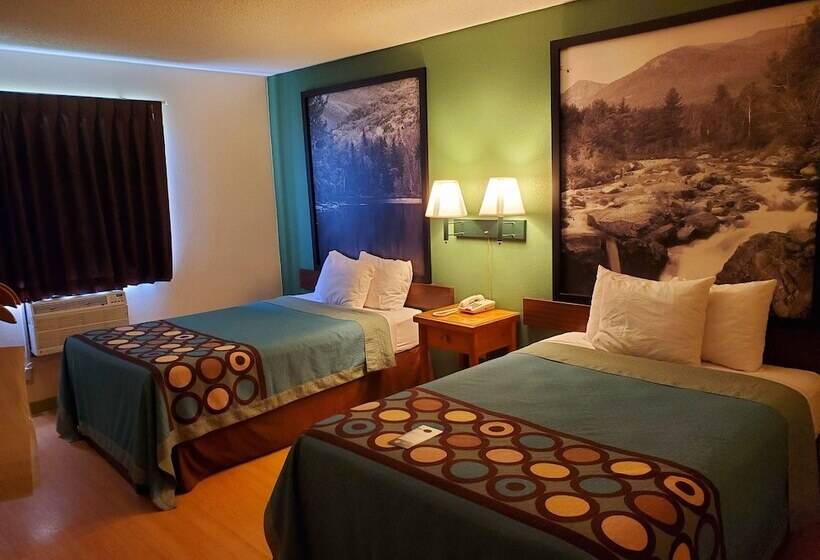 מוטל Super 8 By Wyndham Ticonderoga