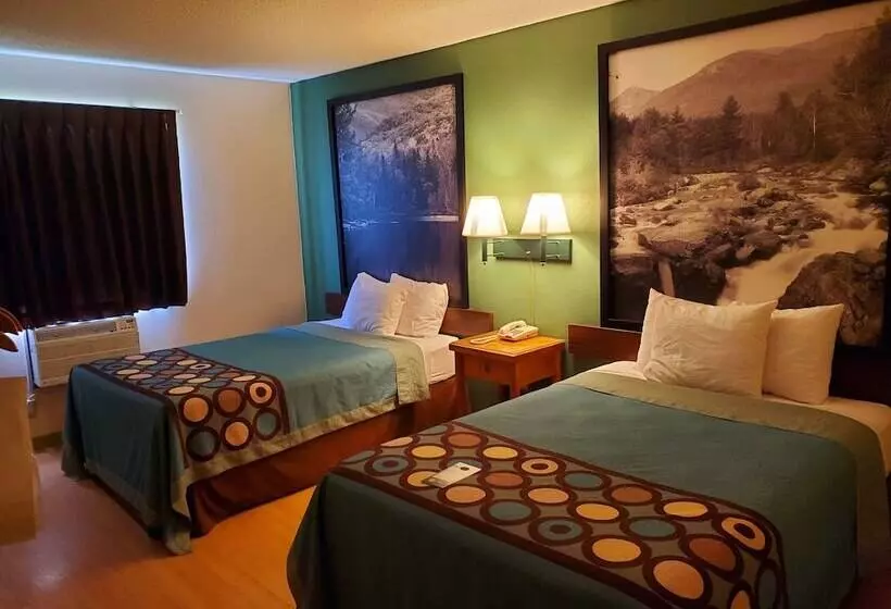 Motel Super 8 By Wyndham Ticonderoga