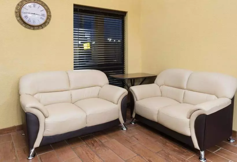 Мотель Super 8 By Wyndham Warrensburg