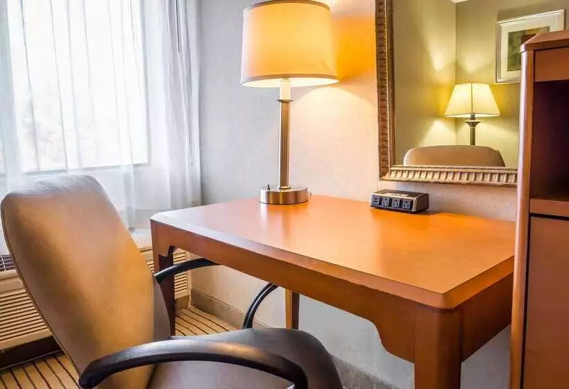 Quality Inn Spring Valleynanuet