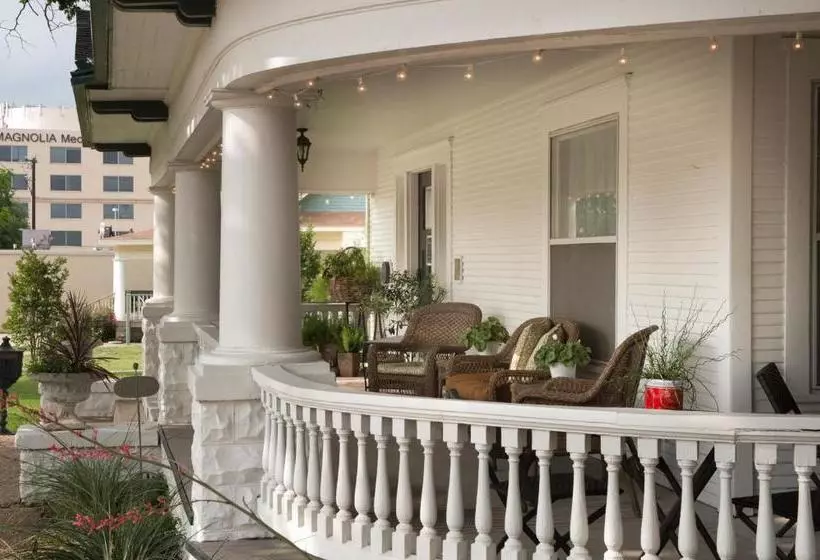 Texas White House B&b