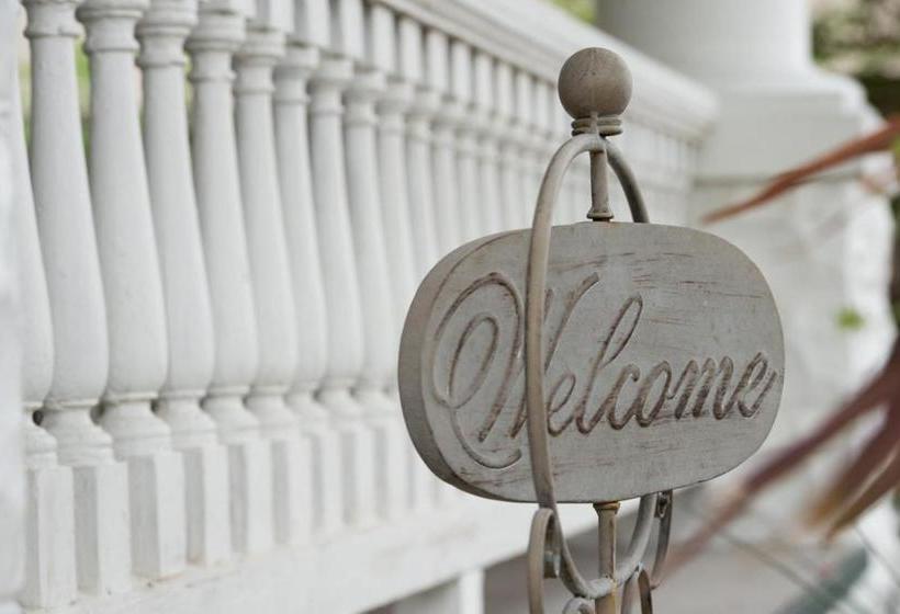 Texas White House B&b