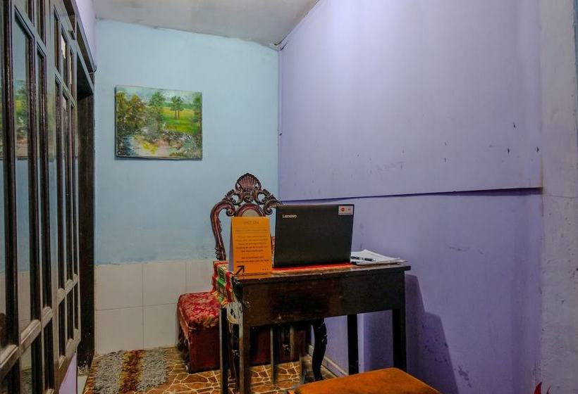 Vandrarhem Spot On 1716 Lada Family Residence Syariah