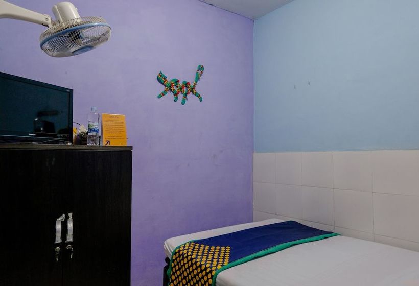 Vandrarhem Spot On 1716 Lada Family Residence Syariah