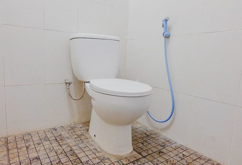 Vandrarhem Spot On 1716 Lada Family Residence Syariah