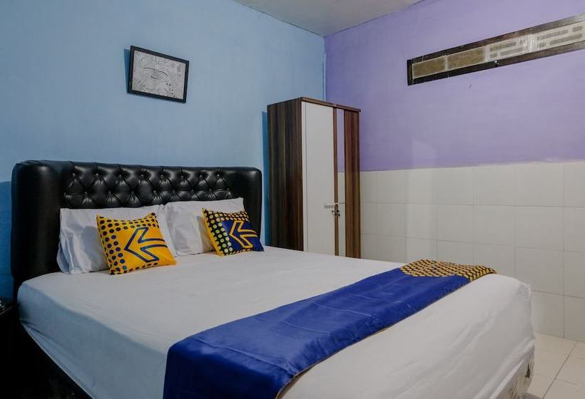 Vandrarhem Spot On 1716 Lada Family Residence Syariah