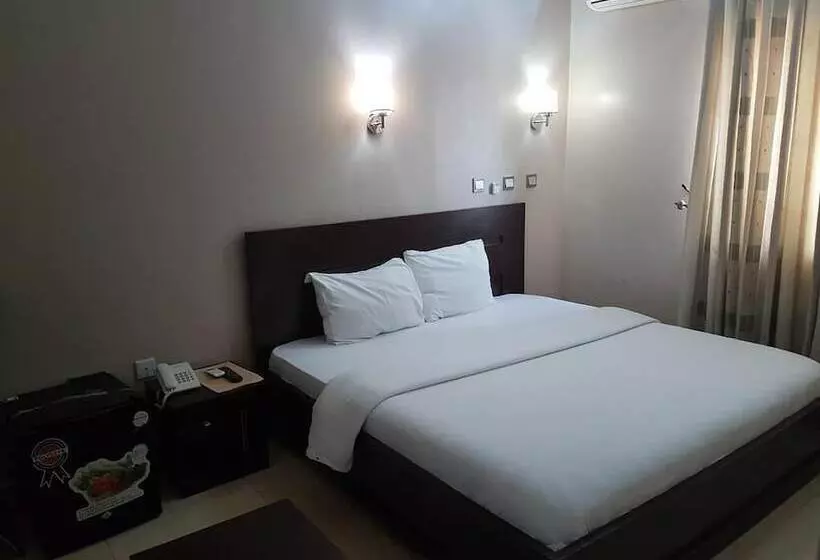 هتل Calabar Grand