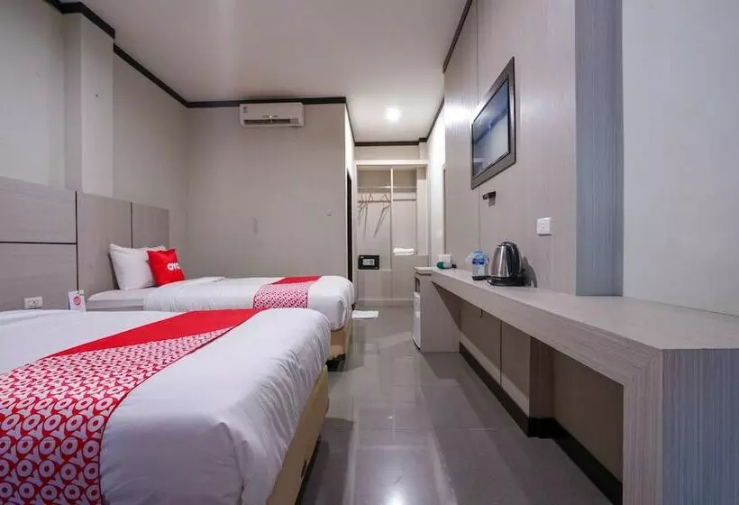 ホテル Capital O 2102 Grand Mutiara