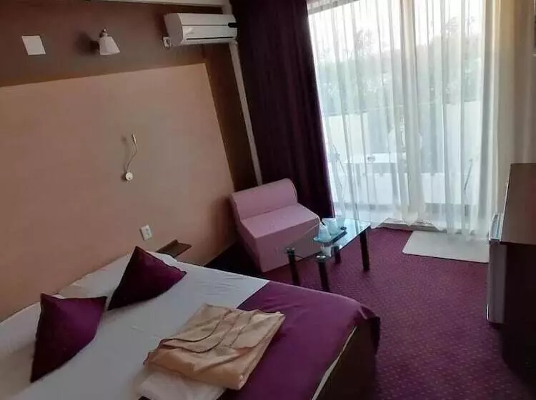 ホテル Delta Palace