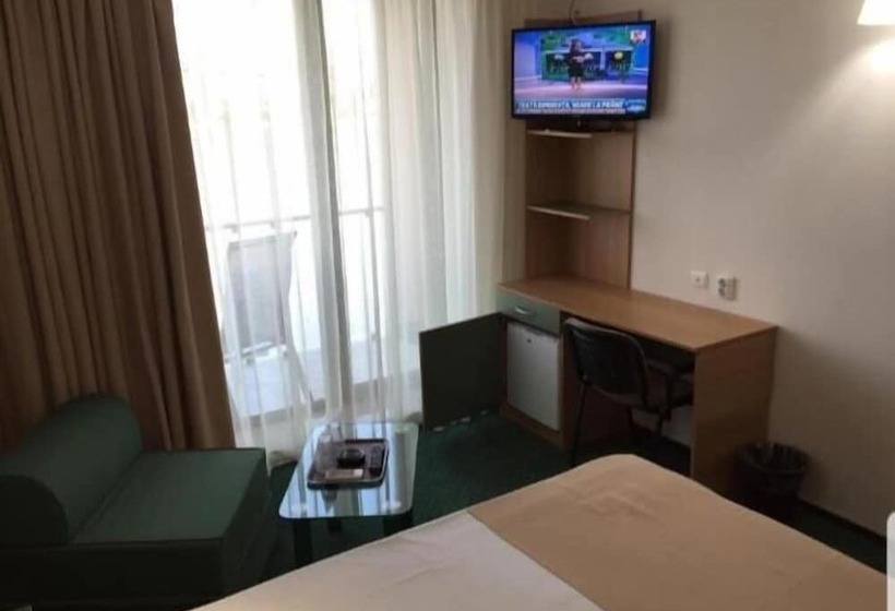 Отель Delta Palace