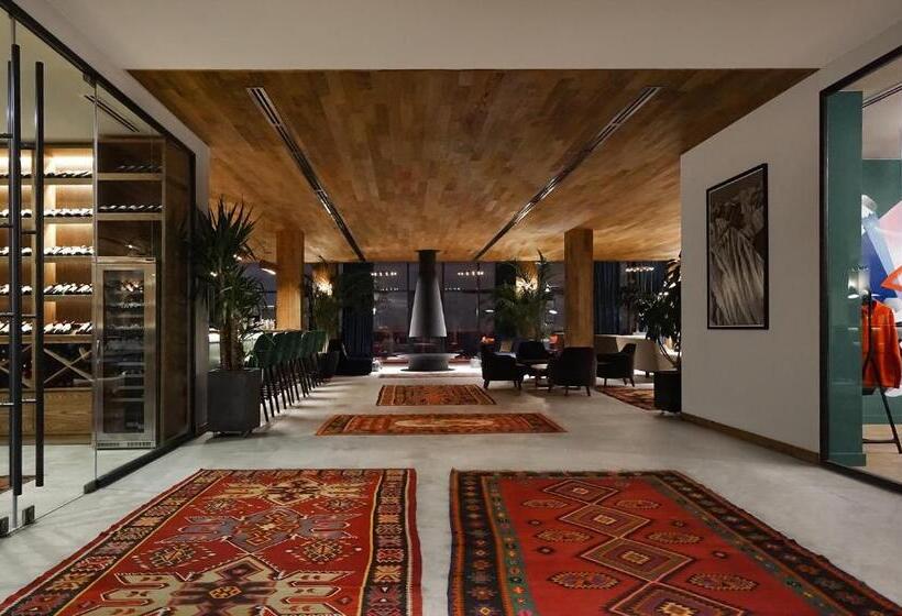 هتل Gudauri Lodge