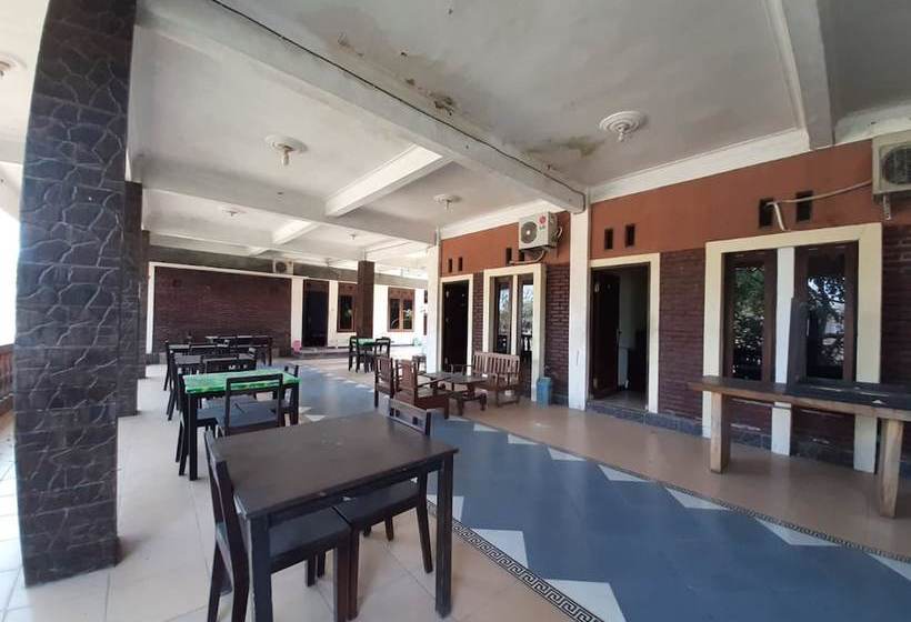 בית מלון כפרי Joglo Homestay By Oyo Rooms