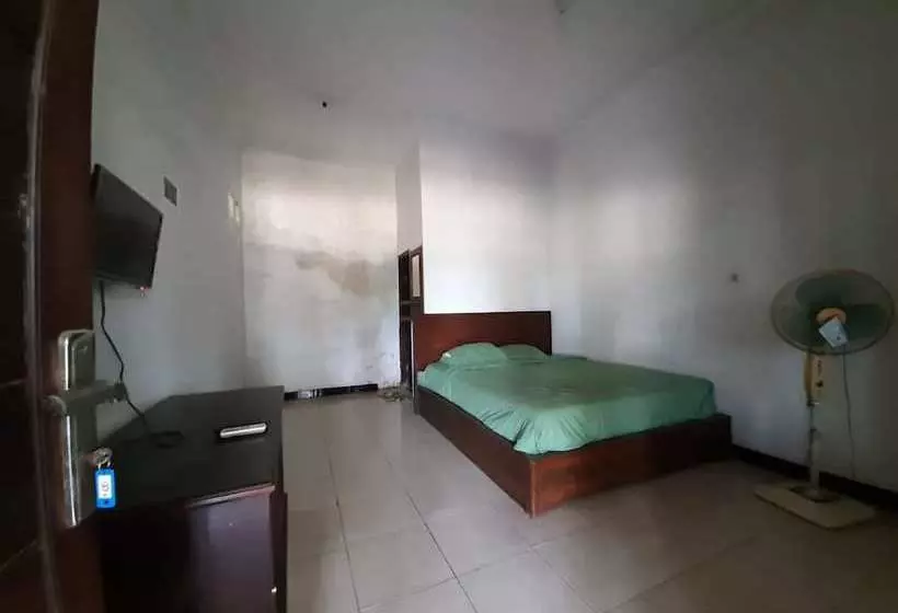 هتل Joglo Homestay By Oyo Rooms