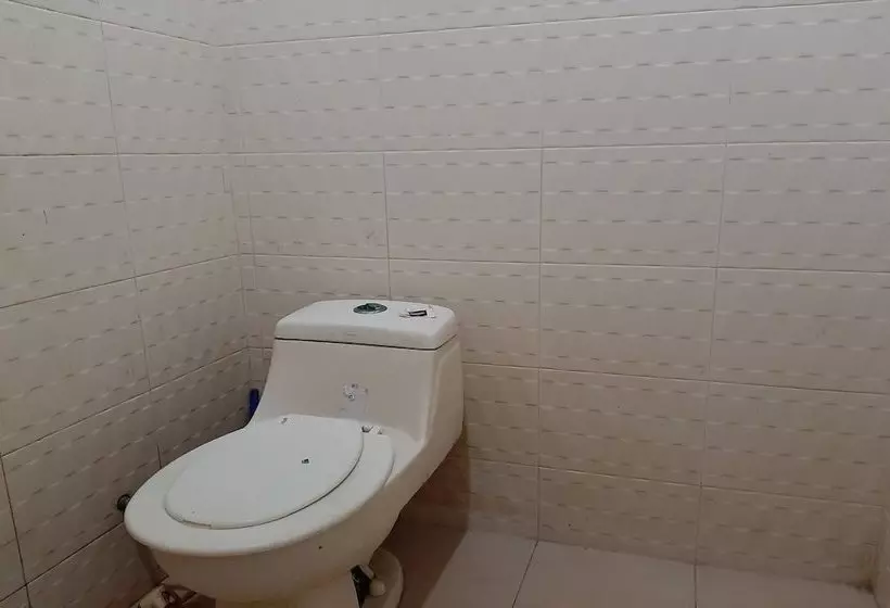 هتل Joglo Homestay By Oyo Rooms
