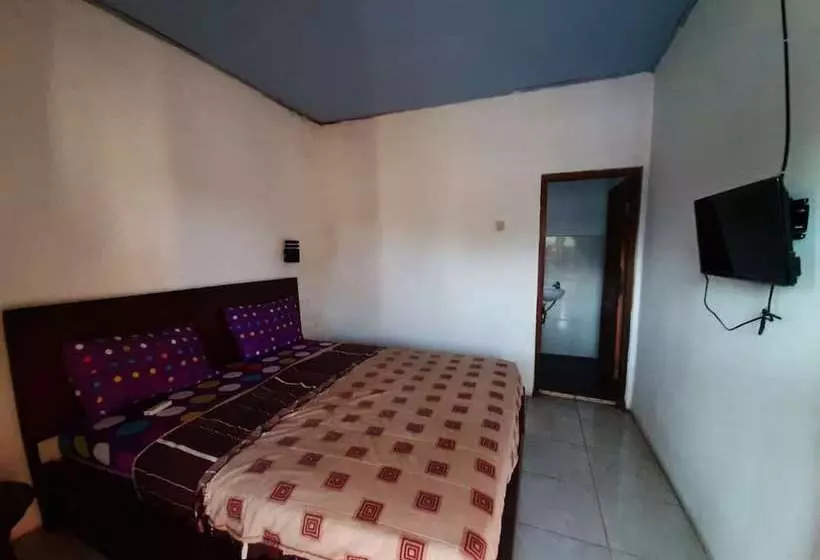 هتل Joglo Homestay By Oyo Rooms