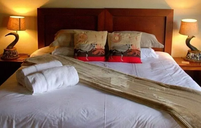 ホテル Kudumela Bush Lodge