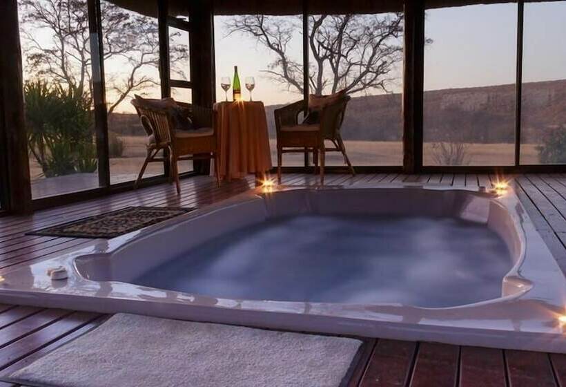 בית מלון כפרי Kudumela Bush Lodge