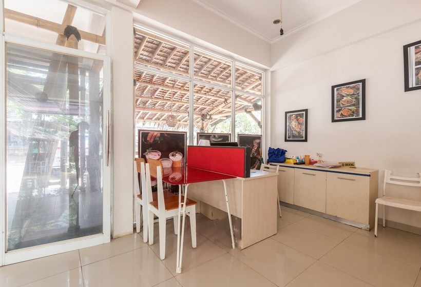 Hotelli Mahayun Guest House Syariah By Oyo Rooms