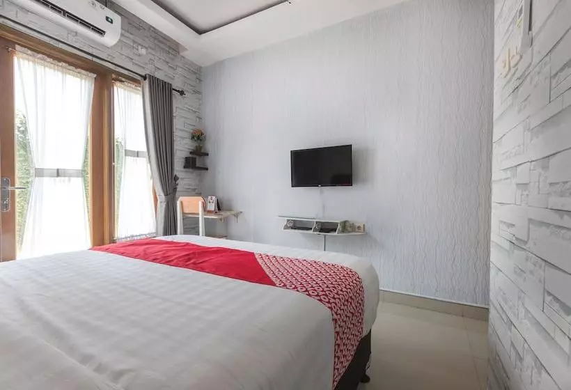 ホテル Mahayun Guest House Syariah By Oyo Rooms