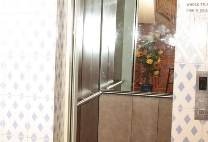 Hotelli Maina Highway