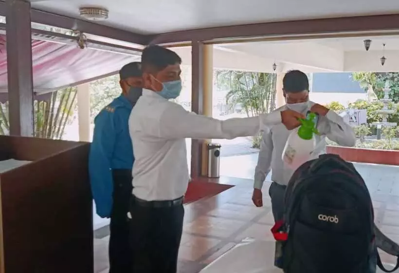 Hotelli Pranav International