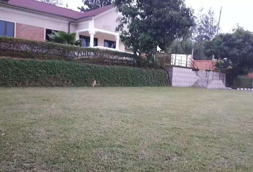 ペンション Airport Hill Guest House