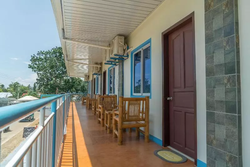 ペンション Diane Sunshine Villa Panglao Near Beach