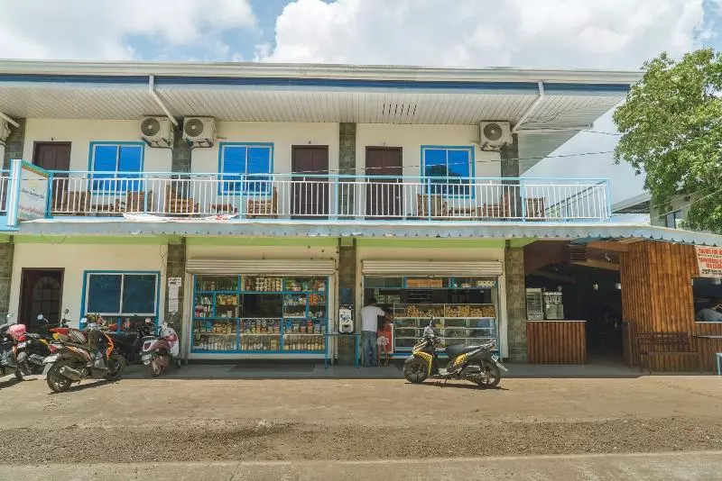 ペンション Diane Sunshine Villa Panglao Near Beach