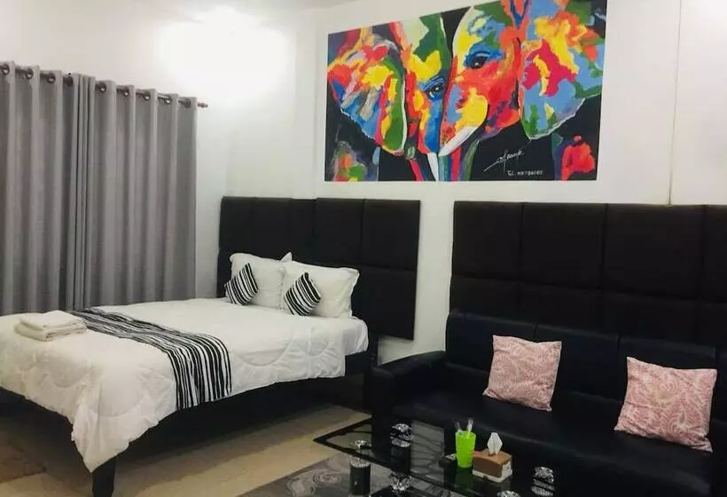 ペンション Ez Guesthouse