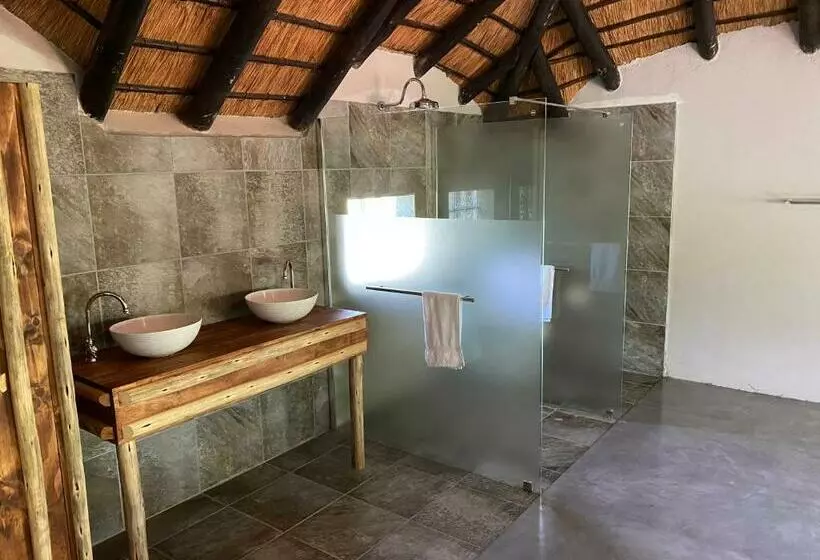 Majatalo Genet House