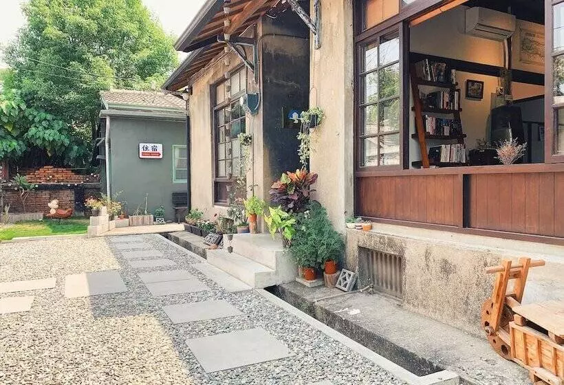 پانسیون Juandaiqi Guesthouse