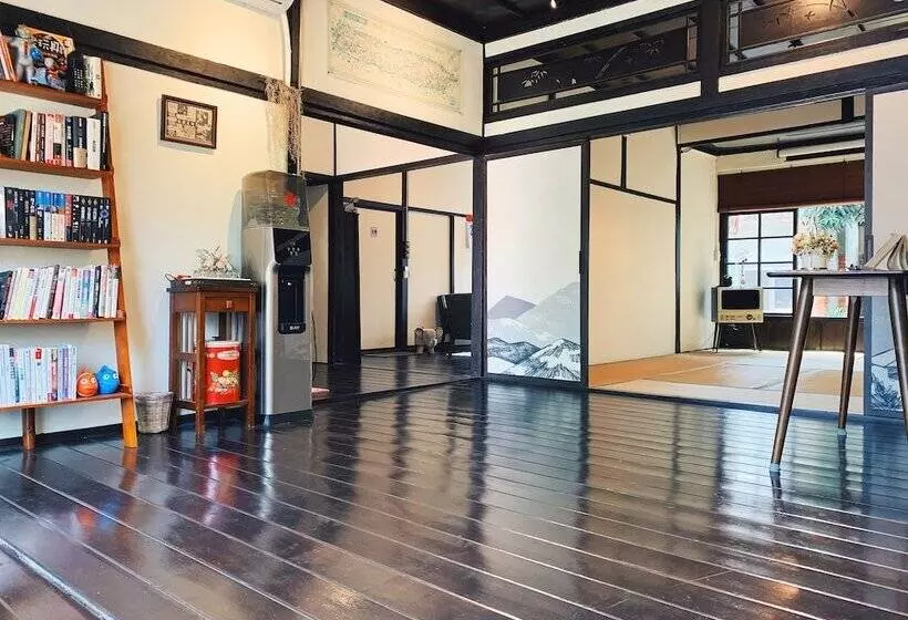 پانسیون Juandaiqi Guesthouse