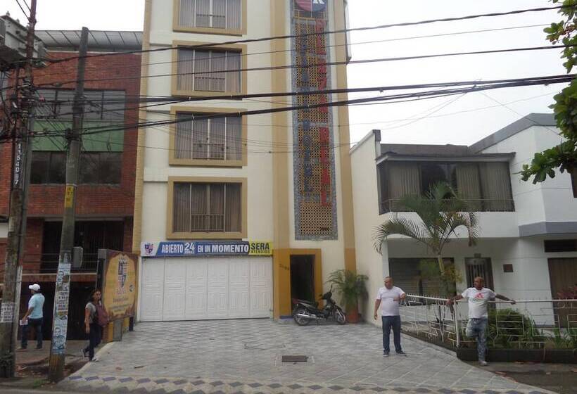 Aparta Hotel Plaza Real Norte