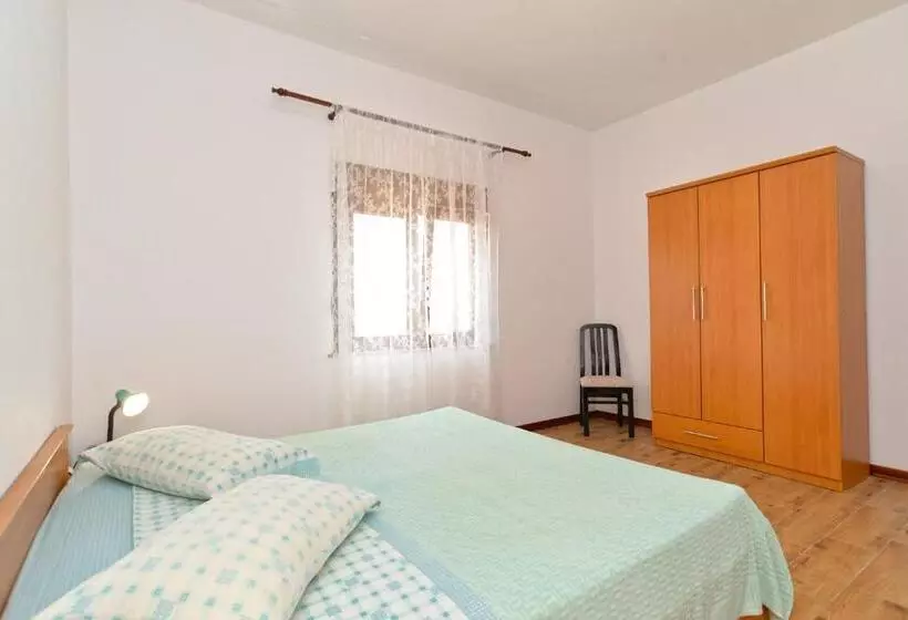 Apartment Mile 1249