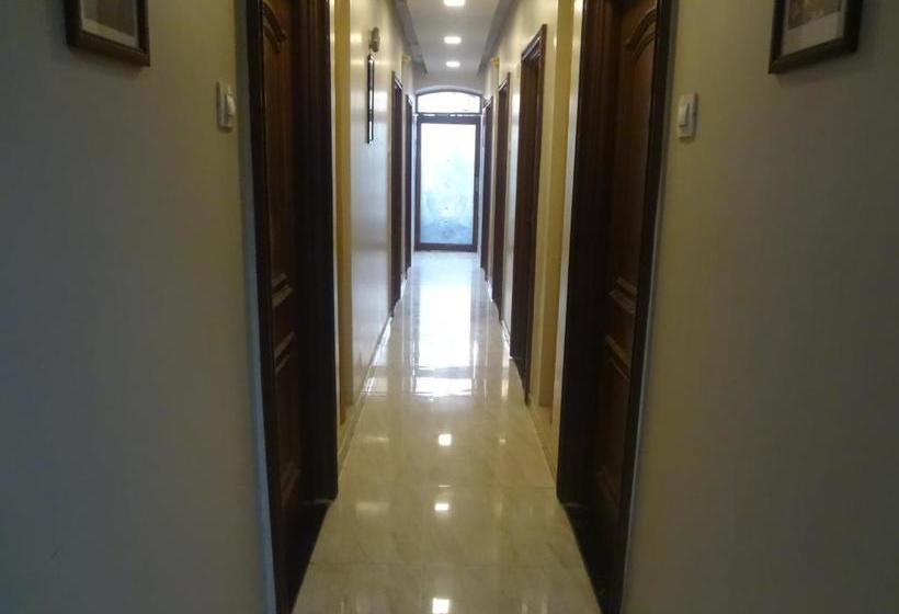 בית מלון כפרי Imperial Palace Cst