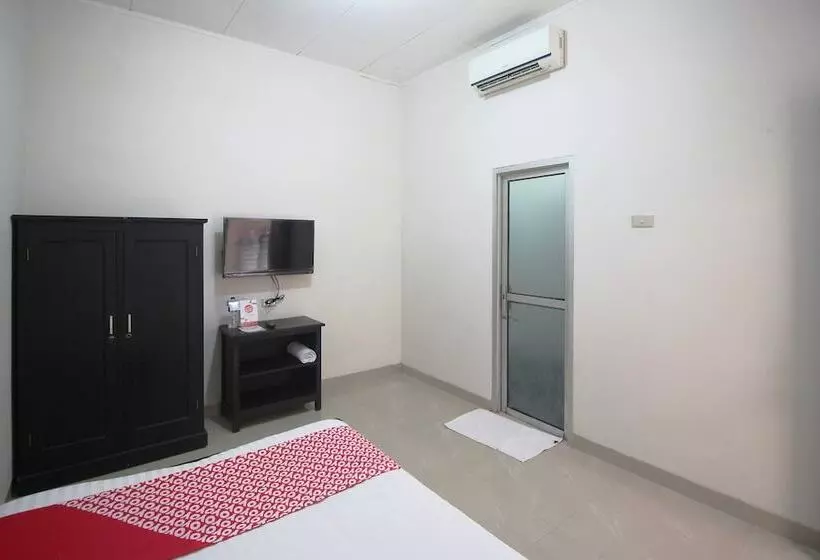 هاستل Wisma Ray Syariah By Oyo Rooms