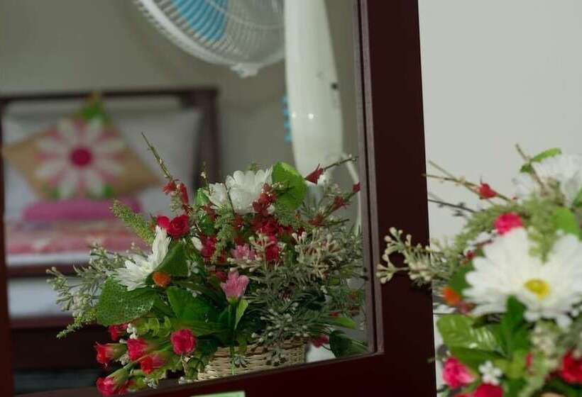 مبيت وإفطار Madhara Home Stay Ella