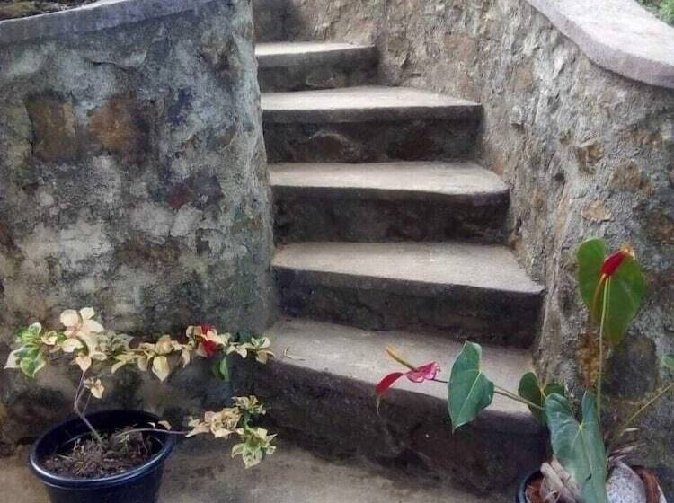 مبيت وإفطار Madhara Home Stay Ella