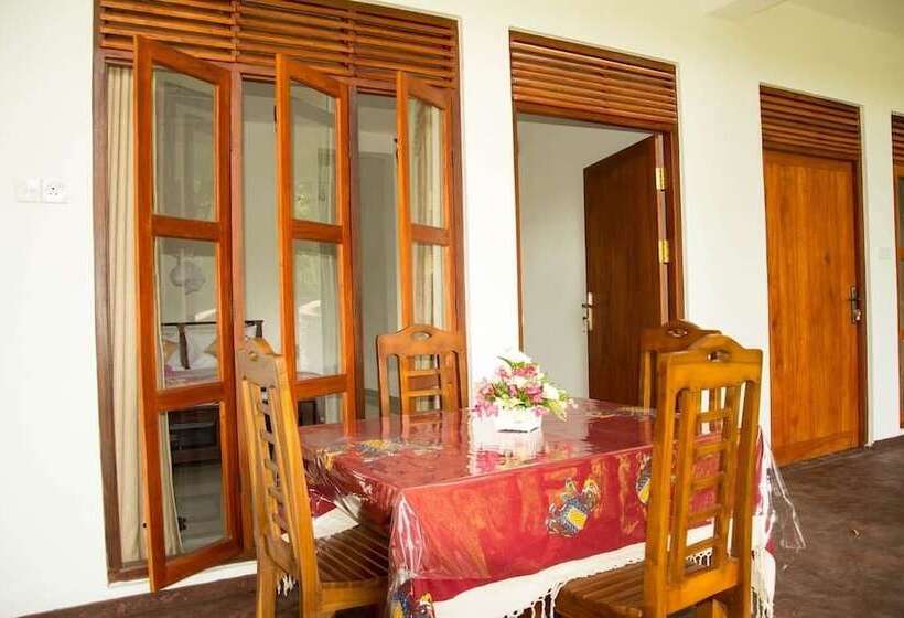 مبيت وإفطار Madhara Home Stay Ella