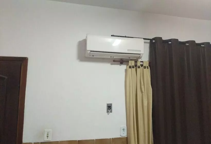 Hotelli Pousada Corumba Center