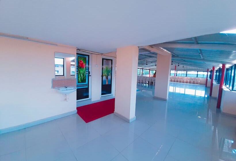 فندق Rachana Palace