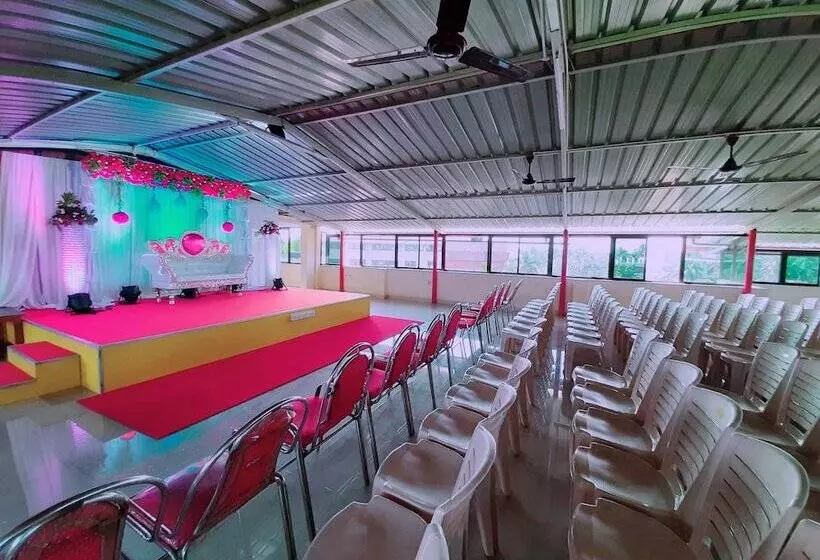 هتل Rachana Palace