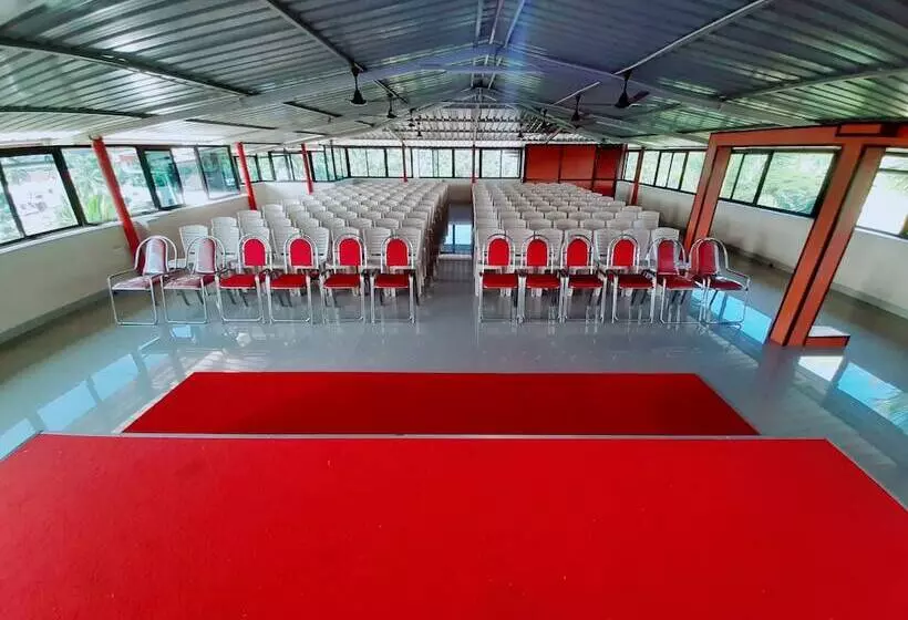 هتل Rachana Palace