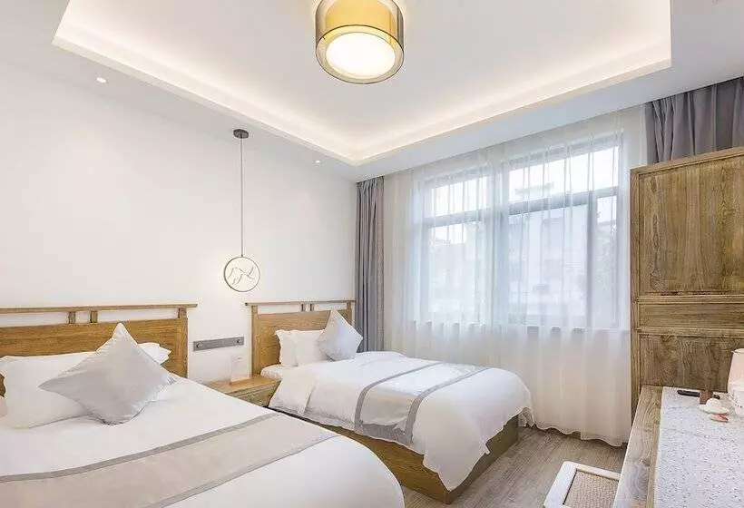ペンション Floral Hotel  Red Forest Yuyao
